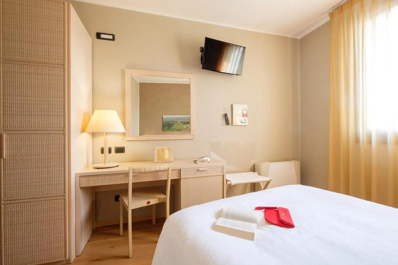 Wine Hotel San Giacomo Activity & Wellness Paderno del Grappa 4*,